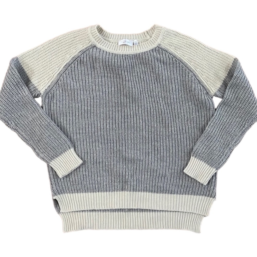 RD Style Comfy Gray/Cream Sweater Size Small